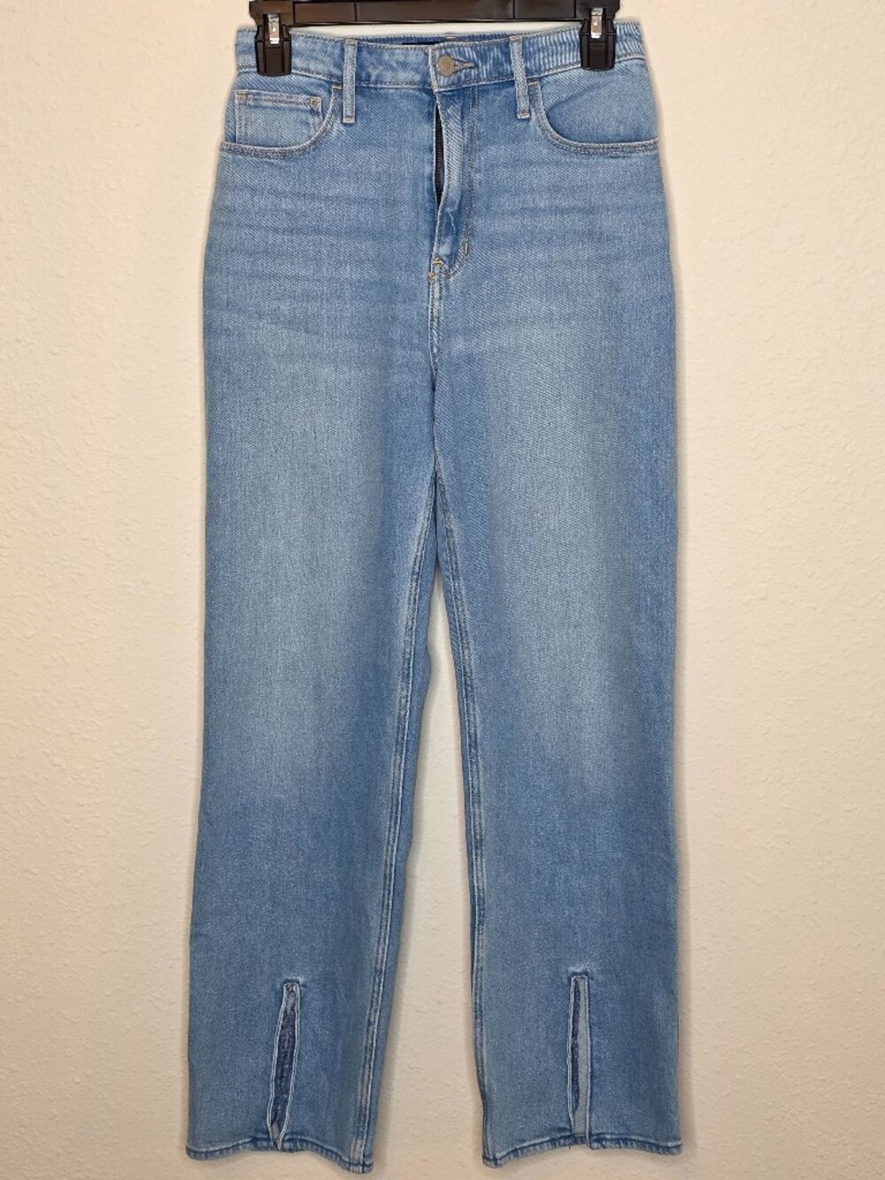 Hollister Ultra High-Rise Dad Jean in Women's Size 25"x31"